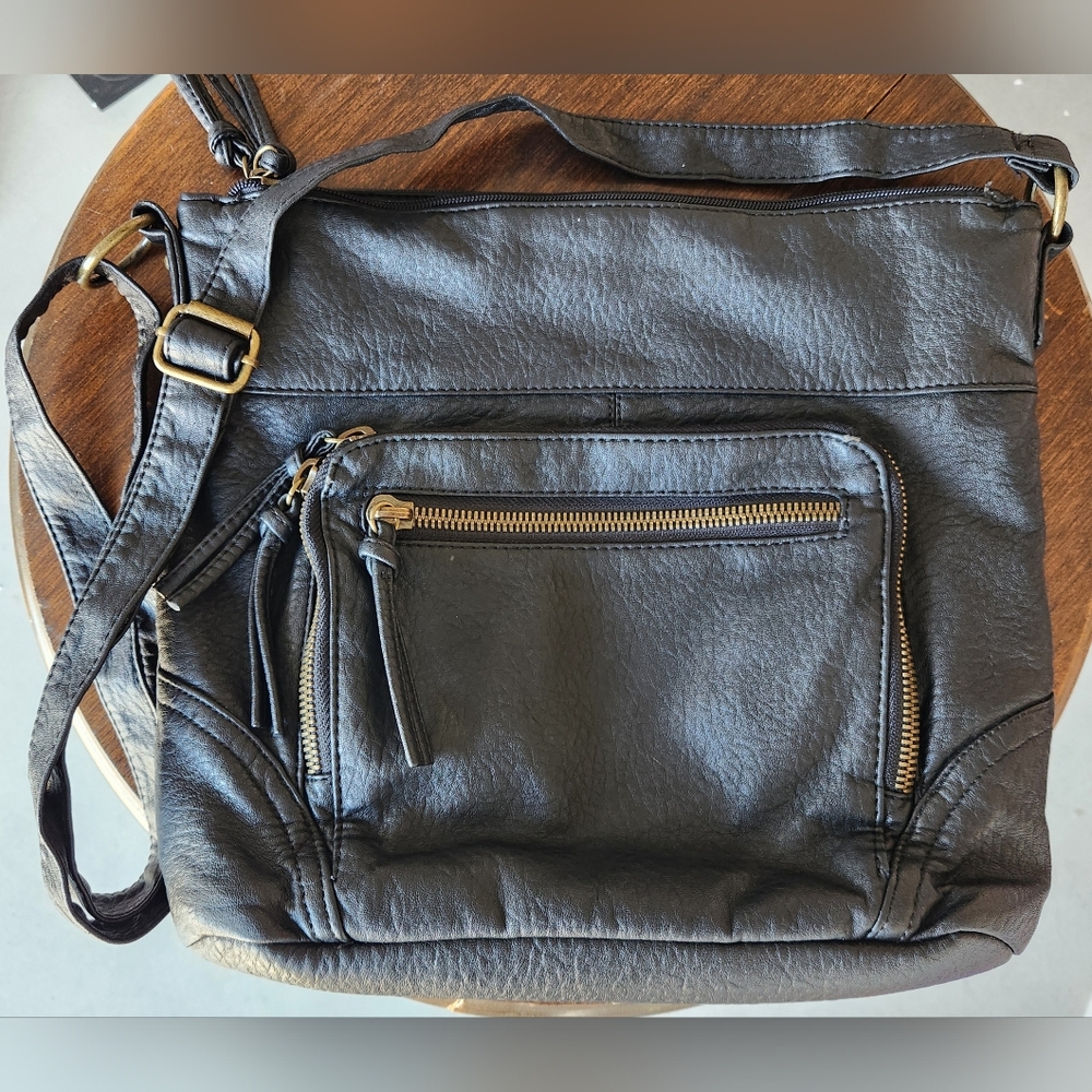 Gal Meets Glam Black Crossbody Bag